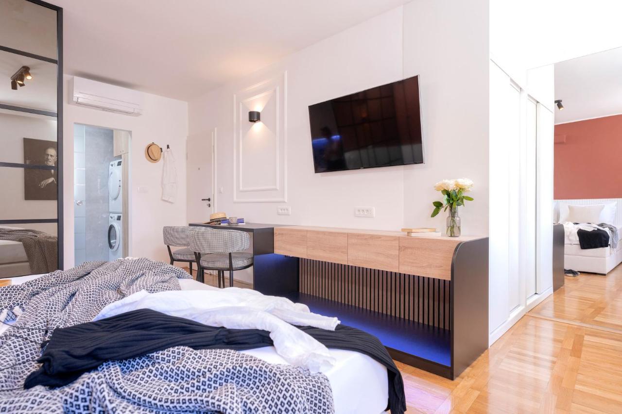 Fingerprint Central Apartment 5 Min From Center & Beach Hvar Town Buitenkant foto