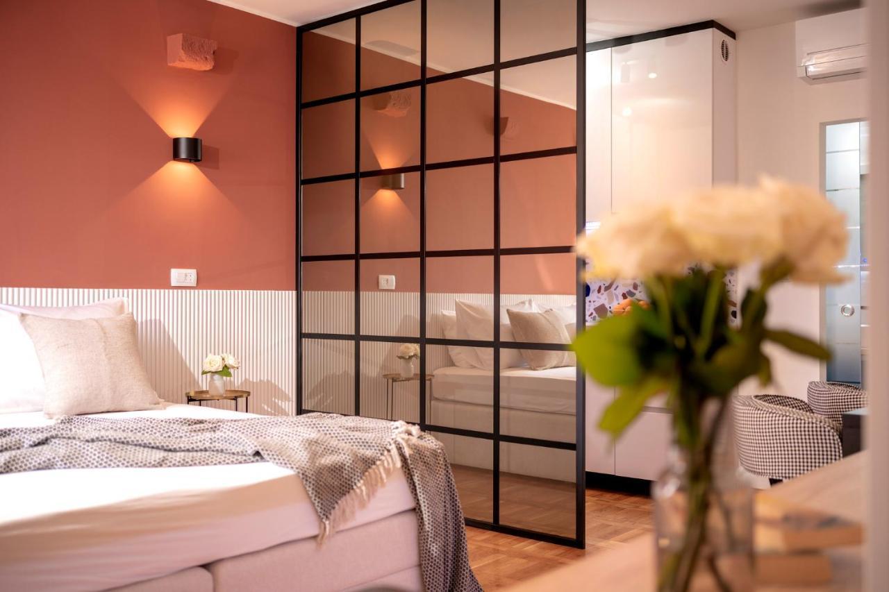 Fingerprint Central Apartment 5 Min From Center & Beach Hvar Town Buitenkant foto