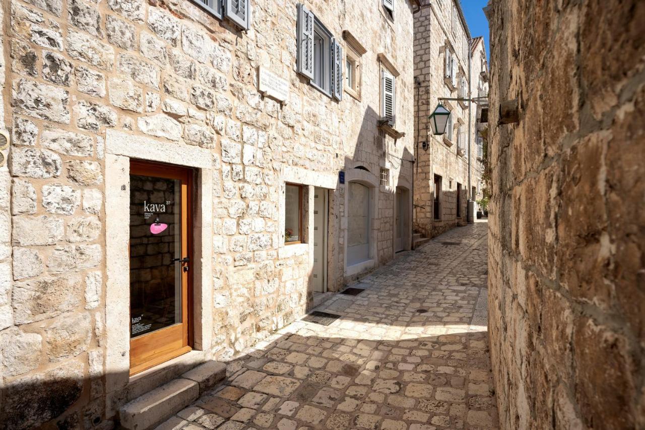 Fingerprint Central Apartment 5 Min From Center & Beach Hvar Town Buitenkant foto